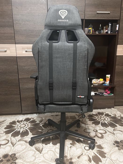 гейминг стол Genesis Nitro 550 G2