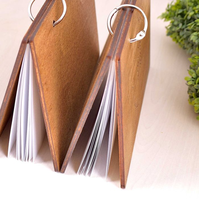 Дървена книга за рецепти с персонален надпис