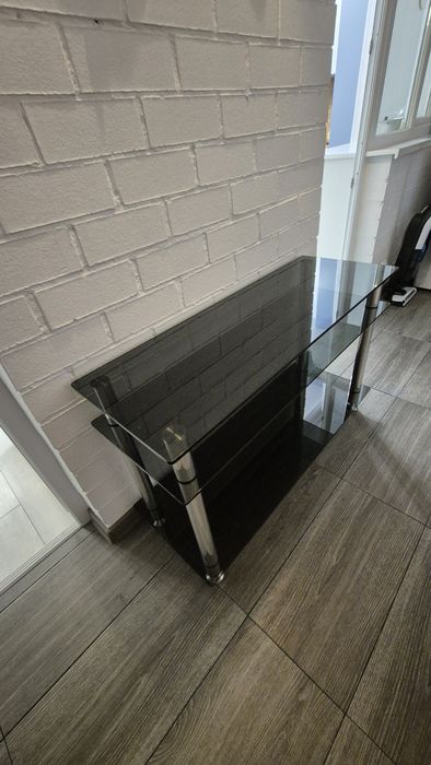 Стол стеклянный с 3мя полками