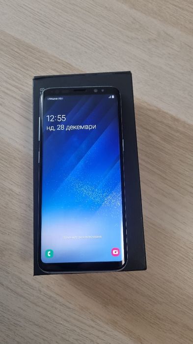 Продавам SAMSUNG S8