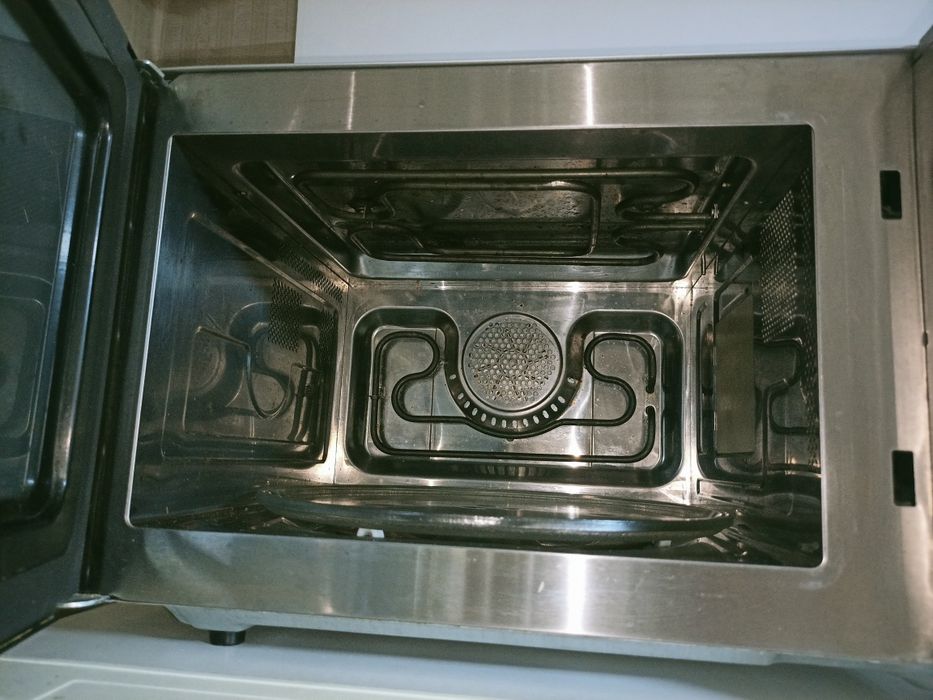 Продам микроволновую печь