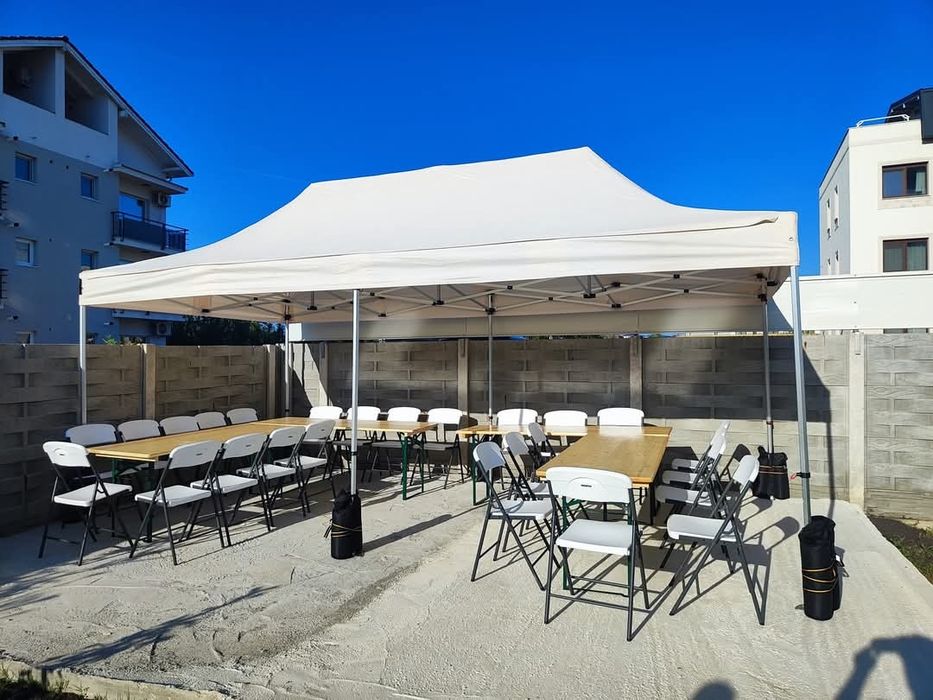 Scaune chiavari evenimente și mese rotunde evenimente