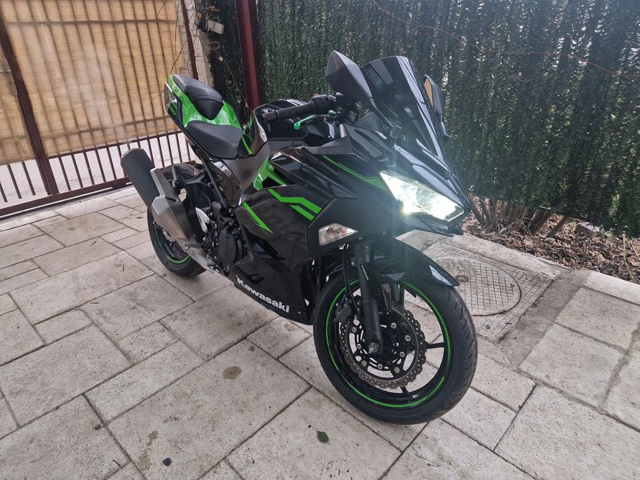 Kawasaki ninja 400