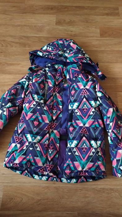 Куртки детские возраст 7,8 лет