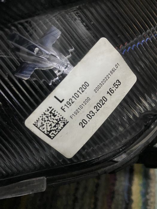 Фара Kia Sportage