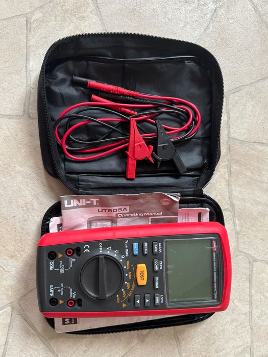 Multimetru si tester Izolație UNI-T UT505A
