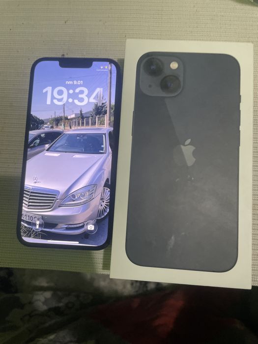 IPhone 13 на части