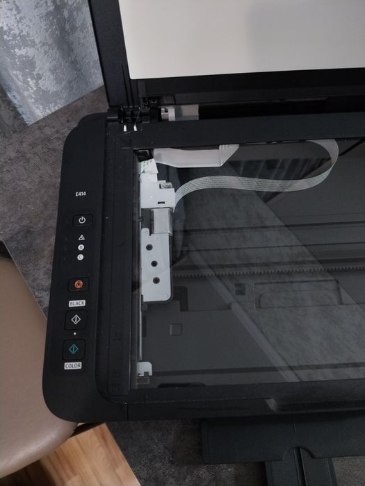 Продам цветной принтер Canon pixma e414