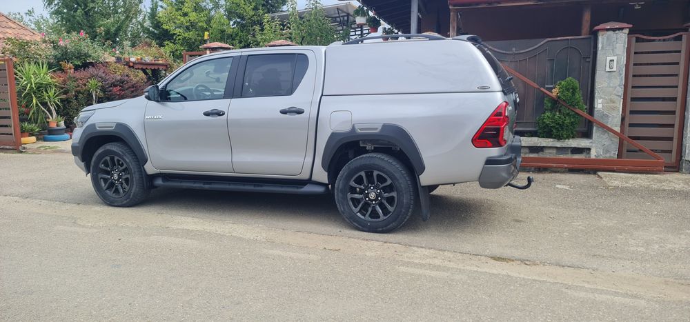 Toyota Hilux 4x4 2.8 diesel 2023