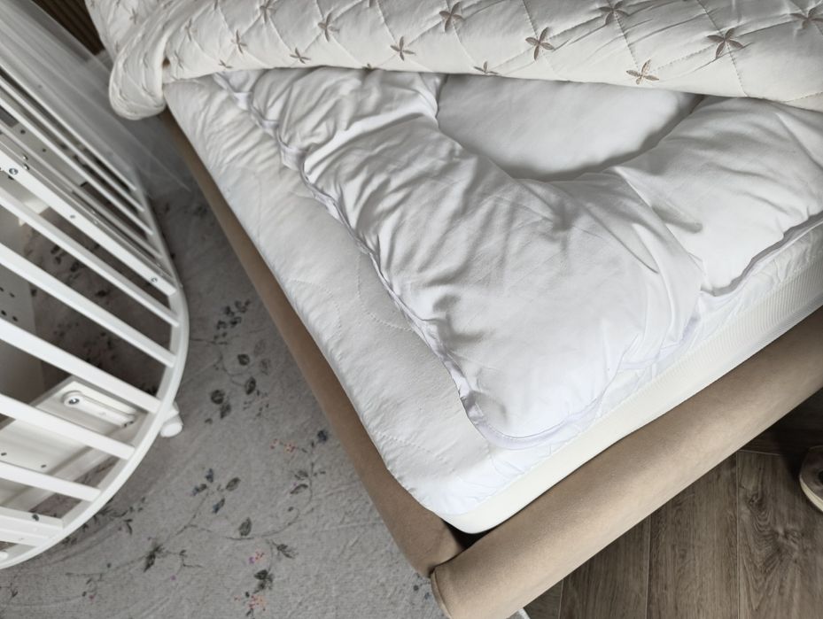 кровать двухспальная