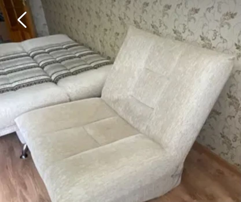 Продам мягкий уголок диван и кресло