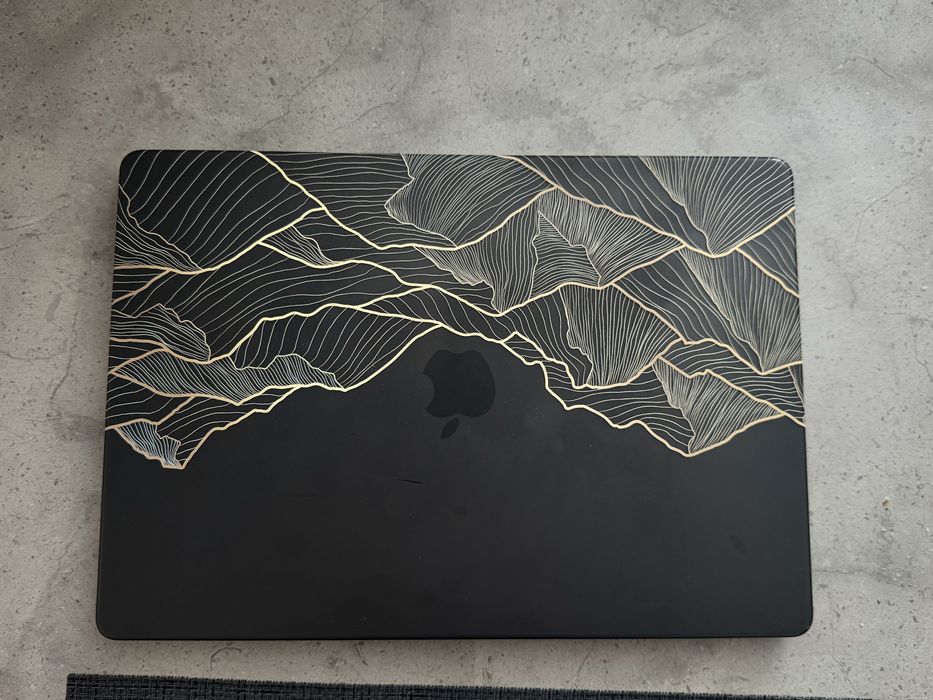 Продам Macbook Pro 16 M1 Pro 512