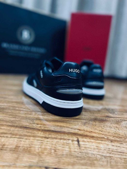 Hugo Boss кожаные кроссовки в стиле скейтборда РАЗМЕР40
