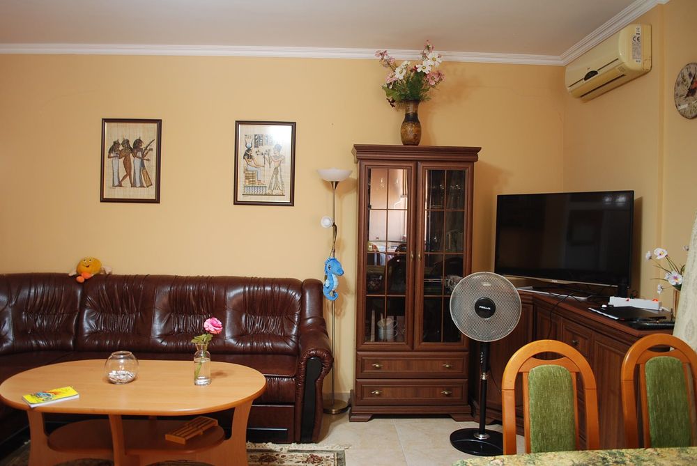 Продава се Двустаен апартамент в к.к. Слънчев бряг - 100 кв.м за 920 €/кв.м - Снимка #1