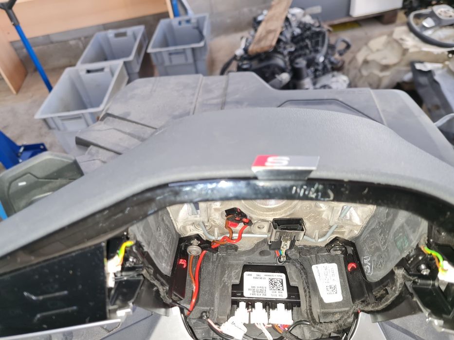 Volan Audi E Tron model nou