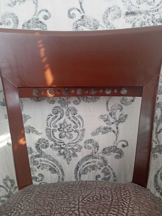 4 стула из натур.массива ореха в идеальном состоянии после реставрации