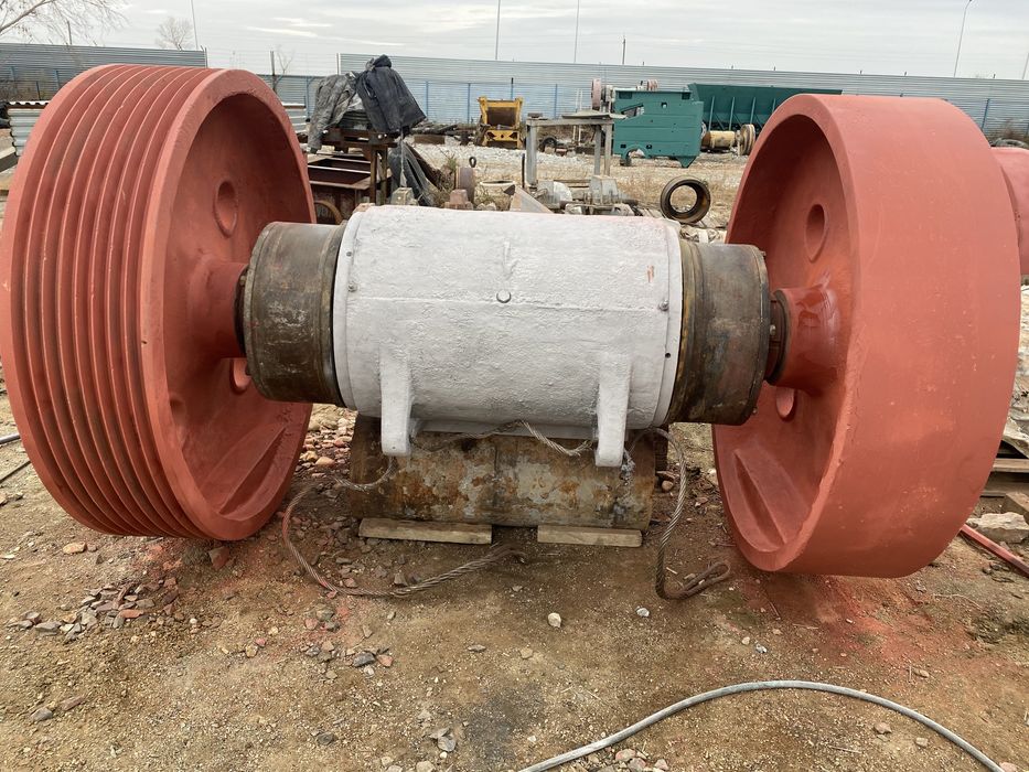 Ремонт щековой дробилки СМД 110