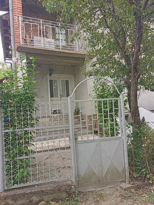 Vând  casă în comuna Rugasesti, jud Cluj