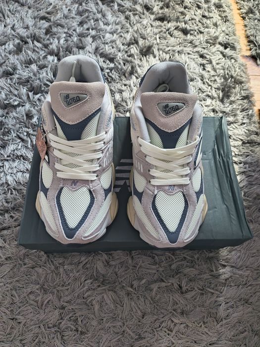 New Balance 9060