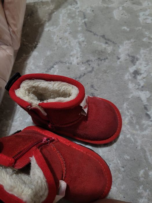 Натуральные Угги адидас 21 р.