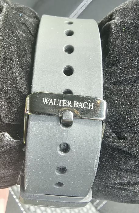 Часовник Walter Bach