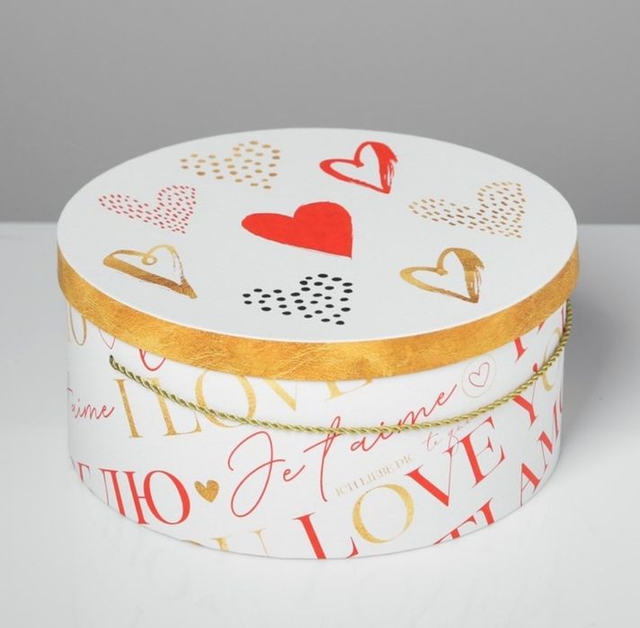 Подарочная коробка круглая