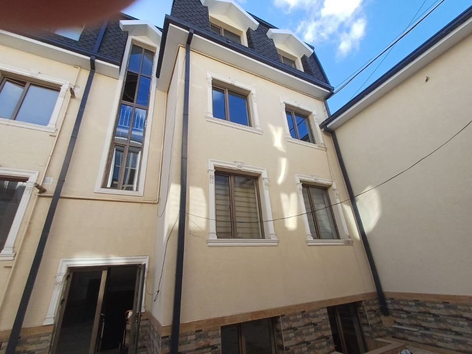 Срочно!!! Продается Тошкент туман 3/3/3 площадь 77 м