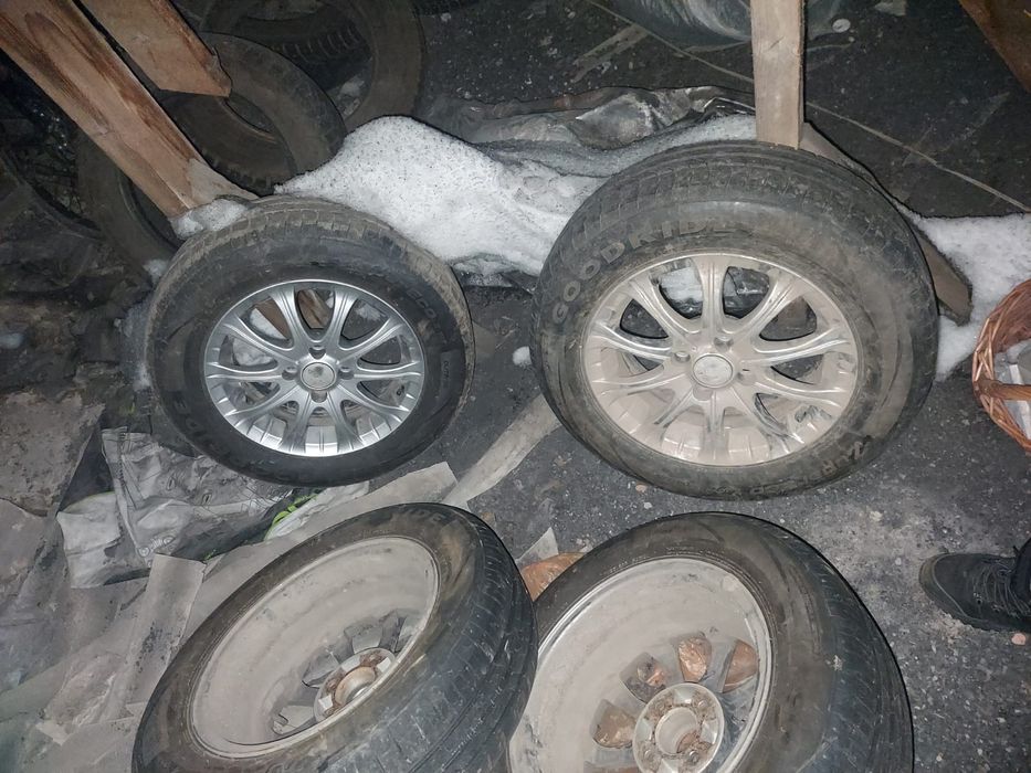 Продам новые Шины с дисками, 185/65/R14