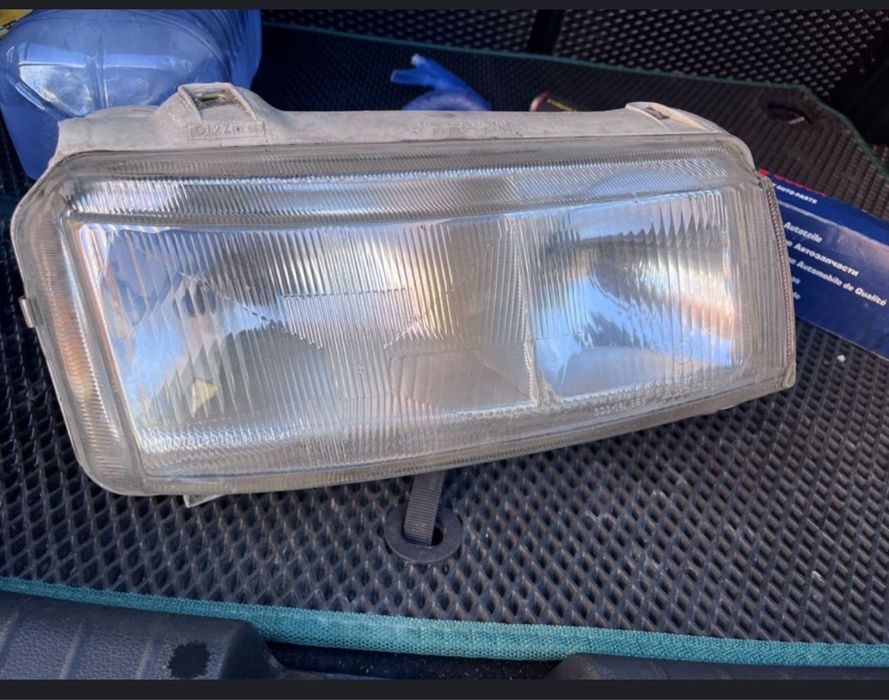 Фара Фольксваген Пассат Б4 правая