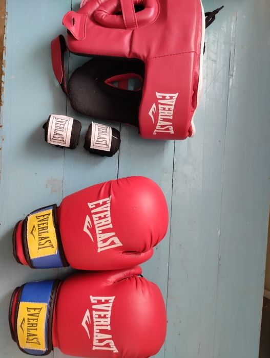 Боксерский перчатка бинт шлем сатылады