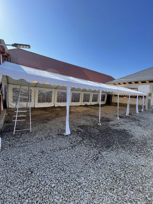 Corturi de inchiriat