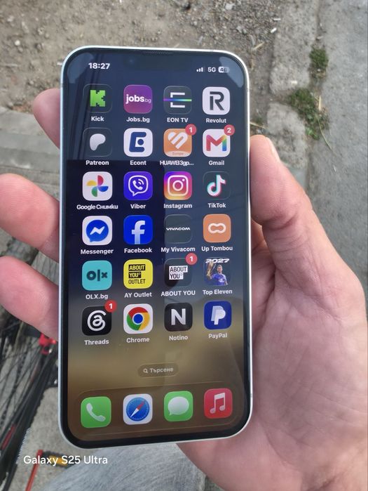 Продавам Iphone 16e