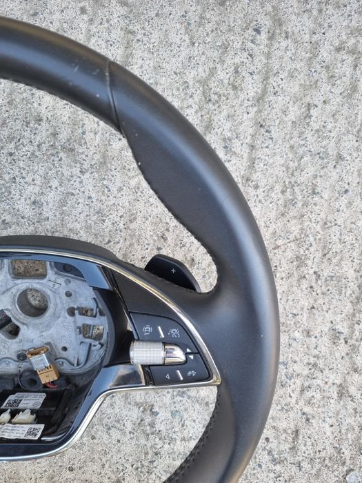 Шкода Октавия волан