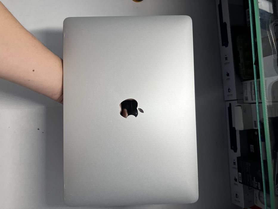 Macbook Pro M1 8GB/512GB 35cycle