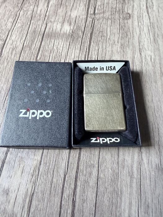 Новая оригинальная зажигалка zippo