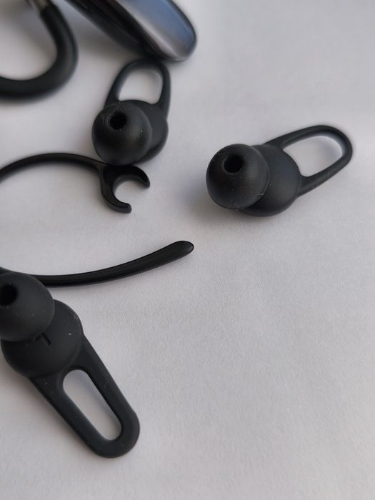 Casca Bluetooth New Bee + accesorii