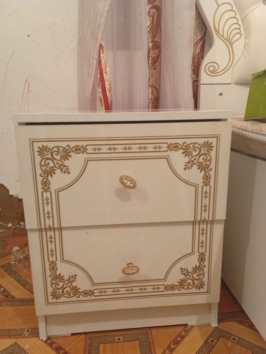 Спальный гарнитур сатылады