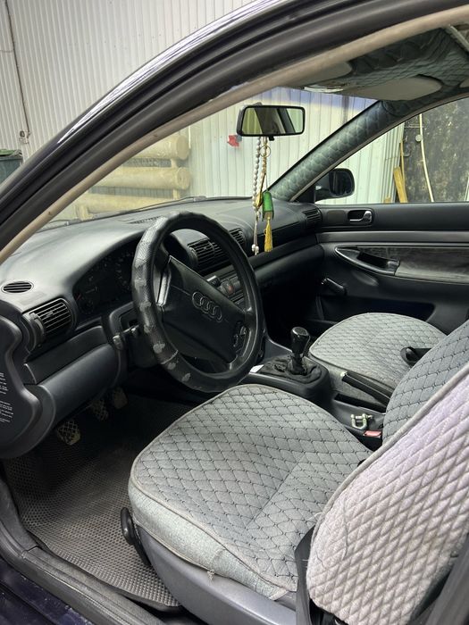 Продаю автомобиль AUDI A4