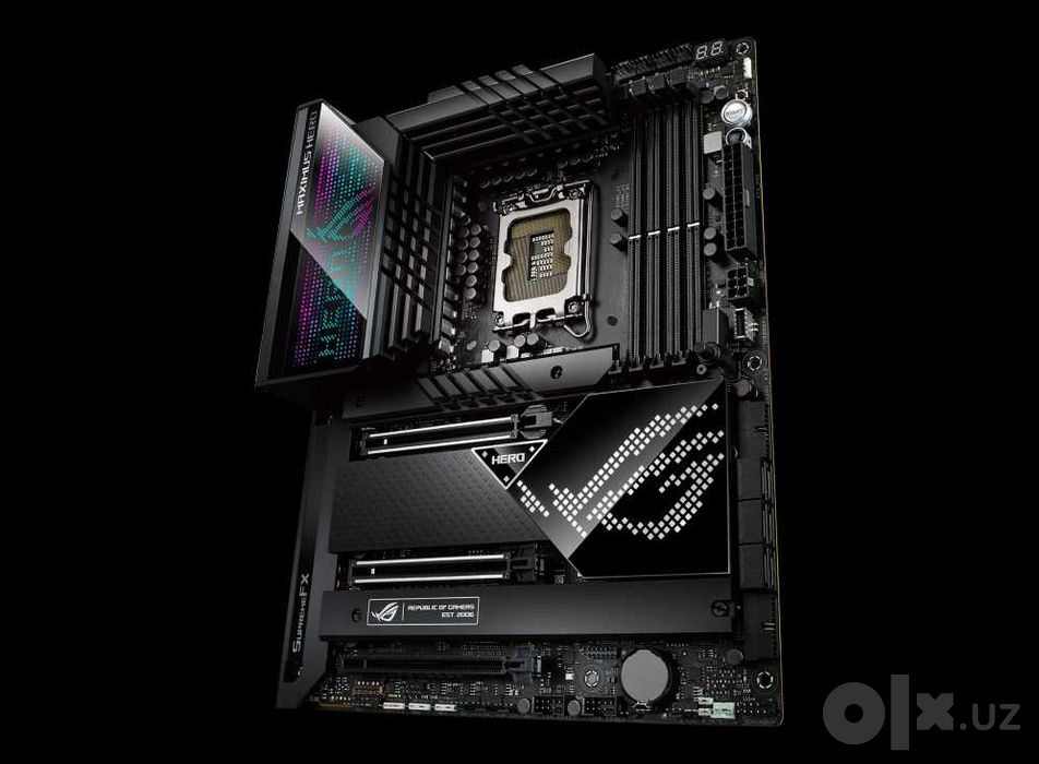 Материнская плата ASUS ROG Maximus Z690 Hero DDR5