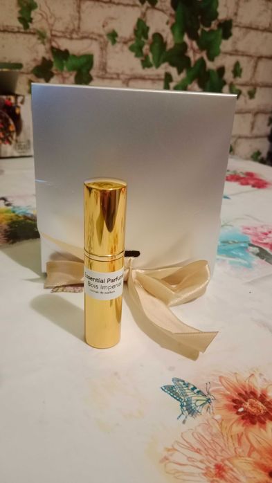 Продам духи Bois imperial 5мл