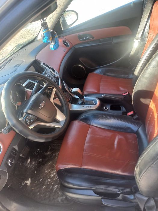 Продам Шевроле Круз