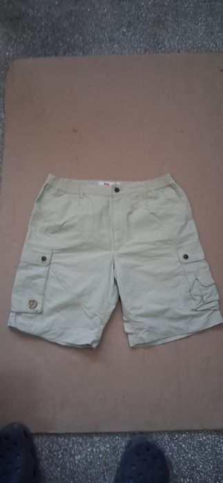 Pantaloni scurți FijallRaven mărimea 48,