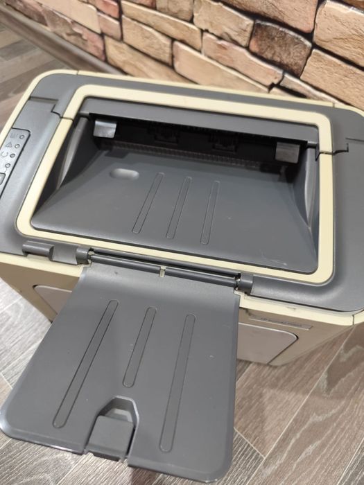 Продаю принтер HP LaserJet 1505