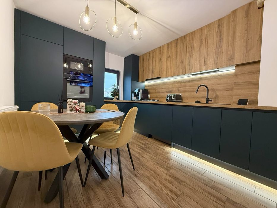 Apartament 2 camere – complet renovat premium-zonă centrala Comăneșt
