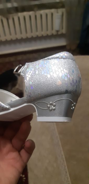 Туфли для девочки