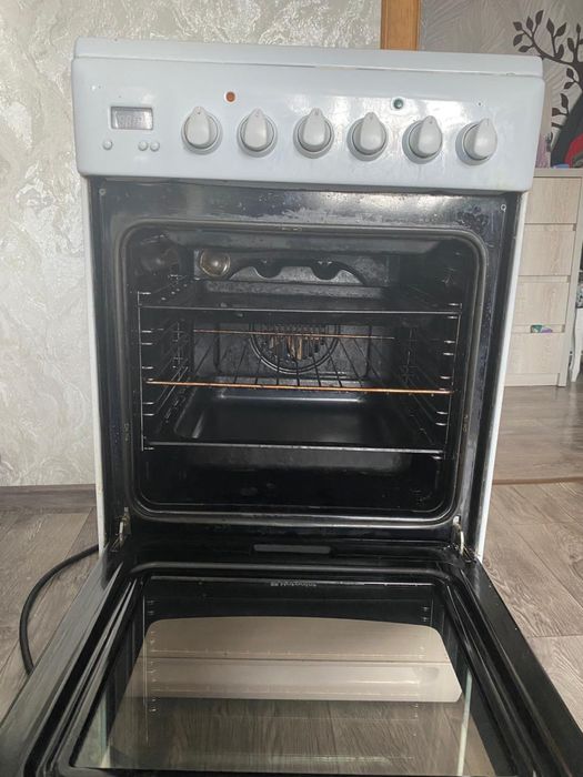 Стеклокерамическая плита Ariston