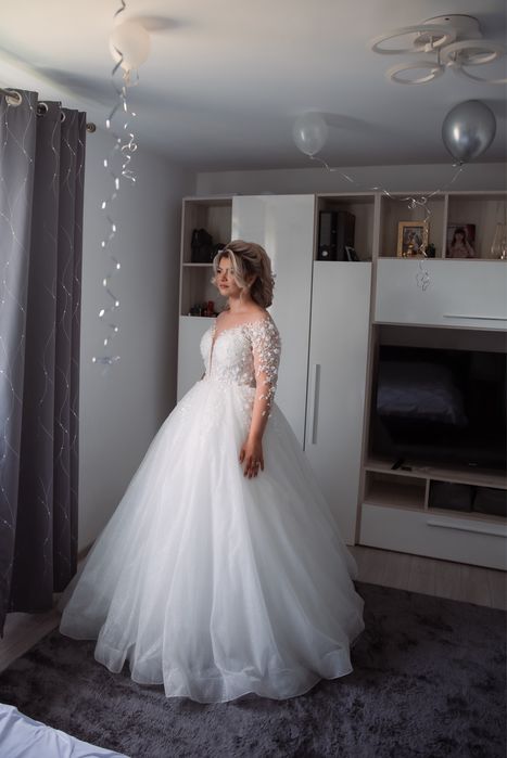 Rochie mireasa cu sclipici