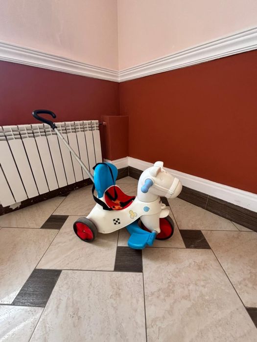 Продам лошадку- каталку