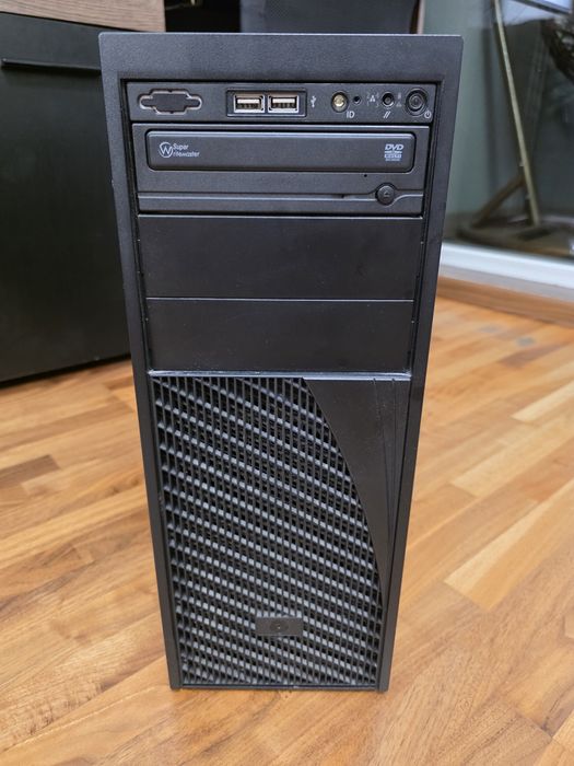 Сървър / Workstation Xeon E3-1230 8GB DDR3 3TB диск