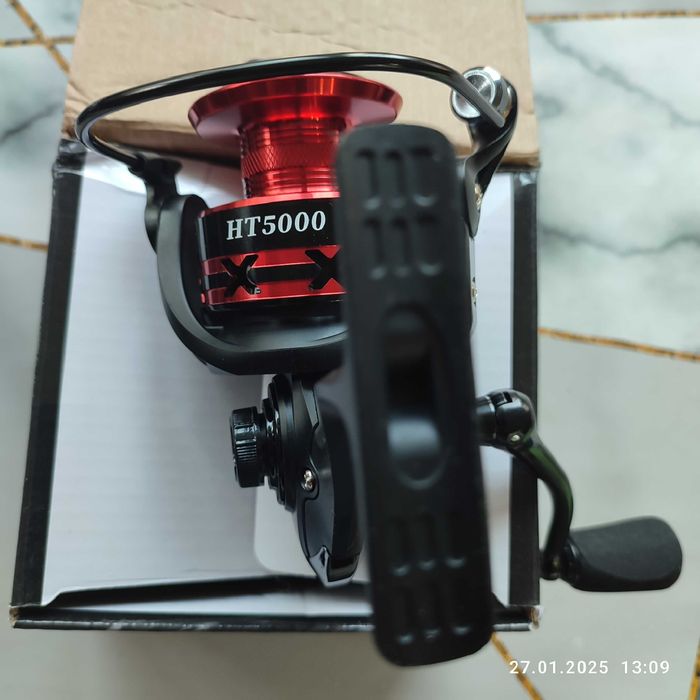 Продаются 5000 новые спиннинговые катушки 2 шт.